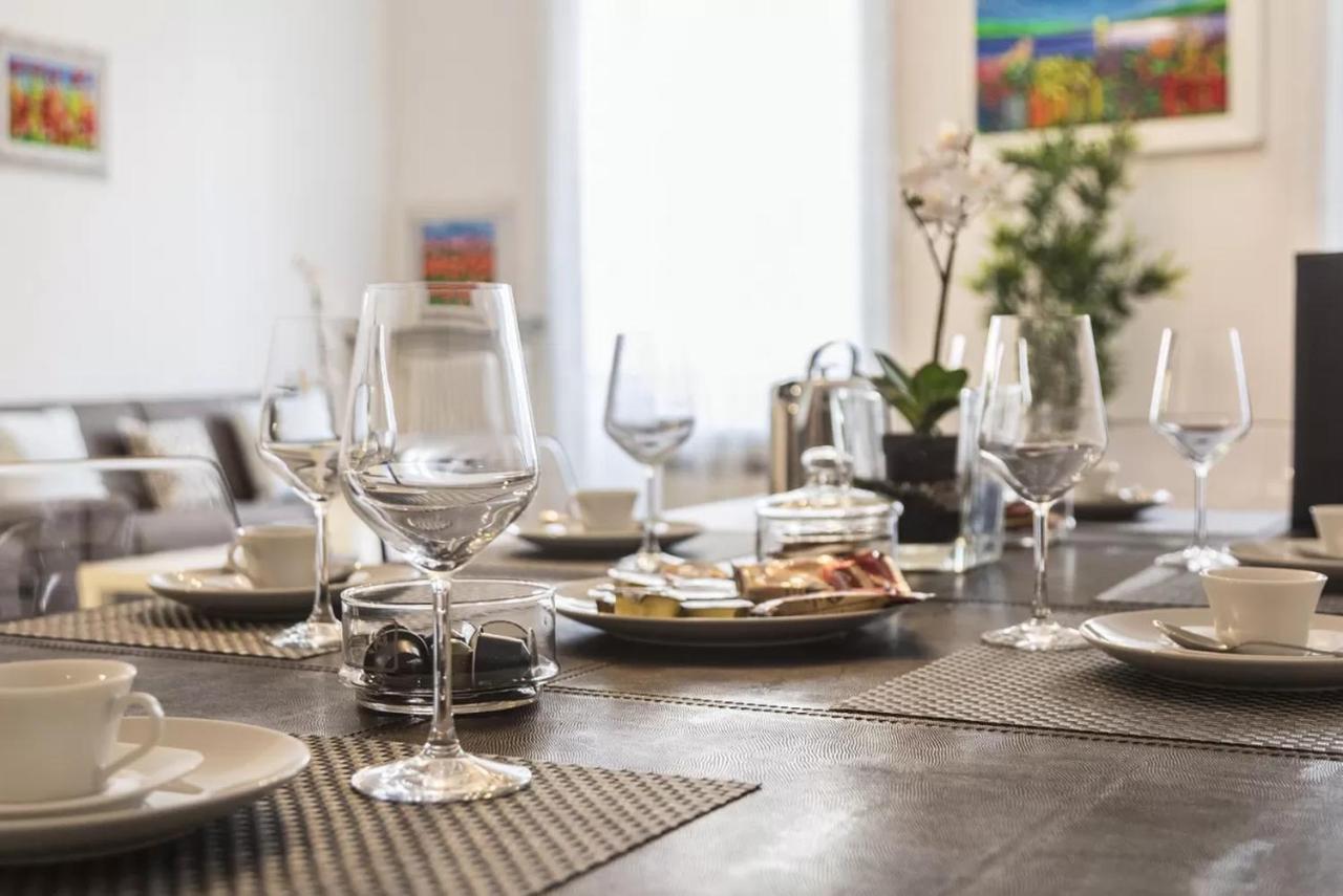 Porta Ticinese 24 Apartment Milano Ngoại thất bức ảnh